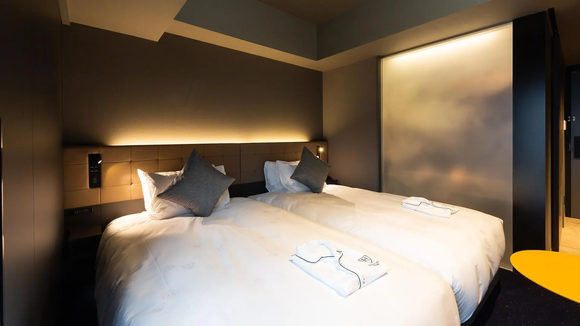 The Royal Park Canvas - Ginza 8 Tokyo Hotel